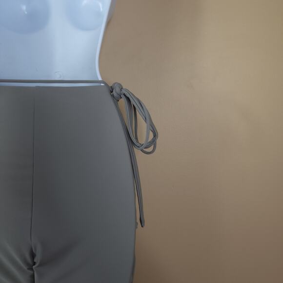 Skims Lace Up Legging in Chrome Size 4X - Picture 7 of 8